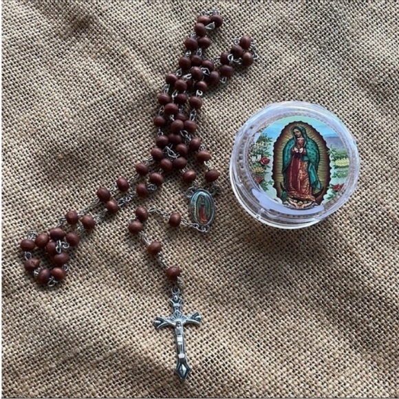 Virgin marry rosary wooden catholic necklace New with box New NIB - Picture 4 of 7